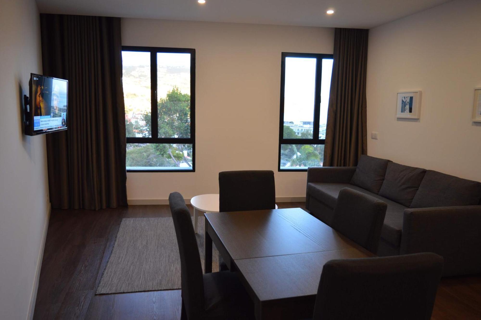 Cba Suites Madeira Фуншал Экстерьер фото